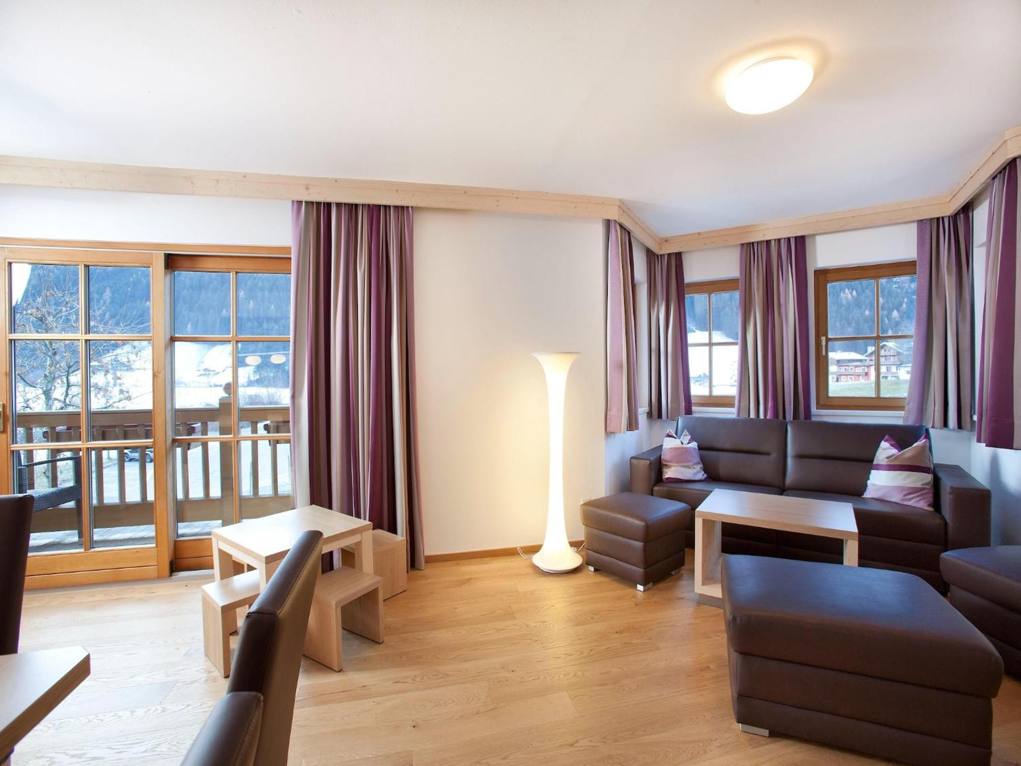 Apartment In Wald Im Pinzgau With Swimming Pool And Views エクステリア 写真