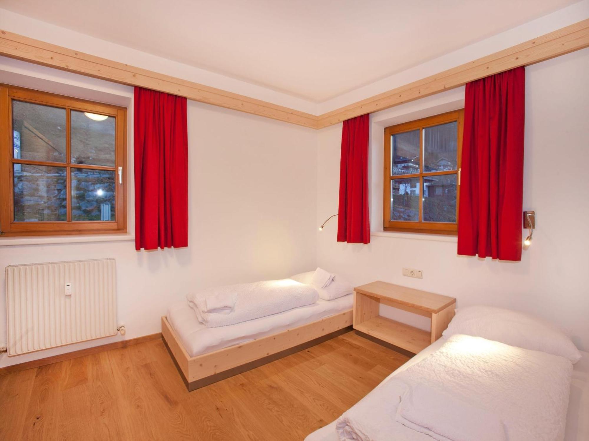 Apartment In Wald Im Pinzgau With Swimming Pool And Views エクステリア 写真